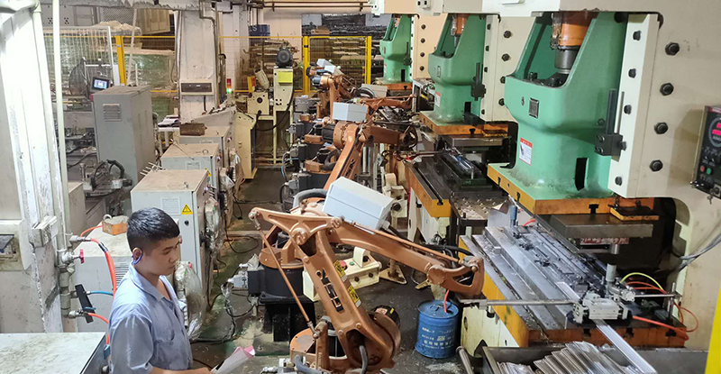 各类热交换产品年产能8640000台左右，以高产能赋能产业腾飞！