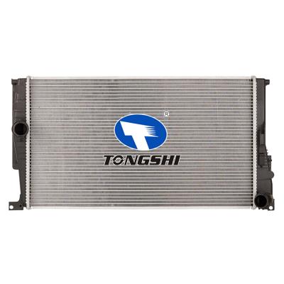 适用于宝马1 F20-F21 118 i 11- MT散热器