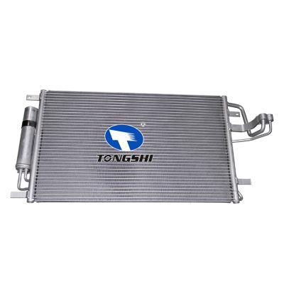 适用于现代途胜 (JM) 2.0 CRDI 04-/起亚 狮跑 LX L4 2.0L 05-10冷凝器