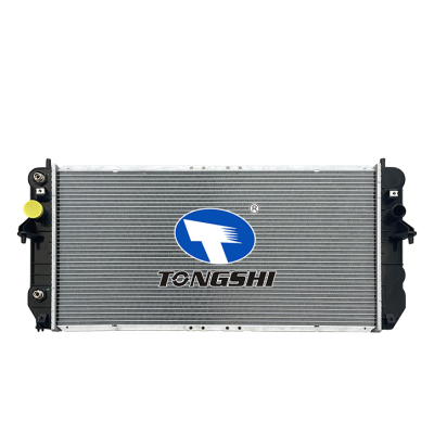 适用于  DEVILLE BASE V8 4.6L 01-05 AT  散热器