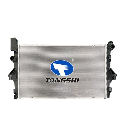 适用于    奔驰威霆 Van(W447)109 CDI (447.601,447.603,447.605)MT*   散热器