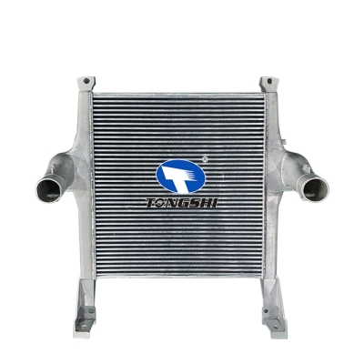 适用于 依维柯IV4083  中冷器