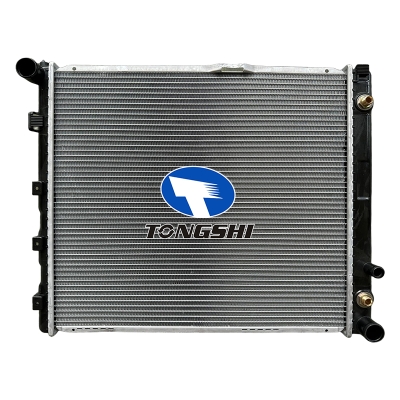 适用于E-CLASS W 124 84-AT散热器